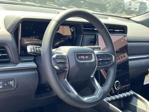 New 2025 GMC Terrain Elevation image 11