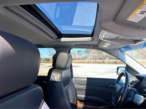 Used 2019 Chevrolet Tahoe Premier image 9