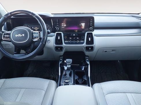 Used 2022 Kia Sorento SX image 10