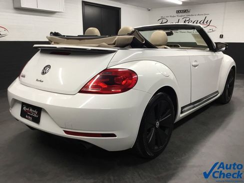 Used 2013 Volkswagen Beetle 2.0T image 10