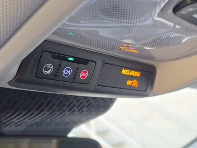 Certified 2027 Chevrolet Bolt LT w/ Comfort Package FWD image 28