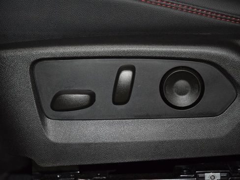 Certified 2024 Chevrolet Colorado Z71 w/ Z71 Convenience Package 2 image 41