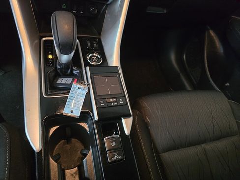 Used 2019 Mitsubishi Eclipse Cross SE image 24