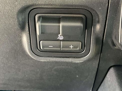 New 2026 GMC Hummer EV 4x4 Crew Cab w/ LPO, Dark Essentials Package image 22