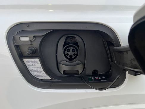 Used 2023 Audi Q4 e-tron Premium Plus w/ Premium Plus image 50