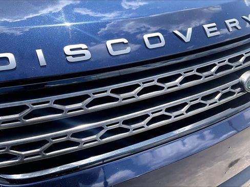 Used 2018 Land Rover Discovery SE AWD/4WD image 30