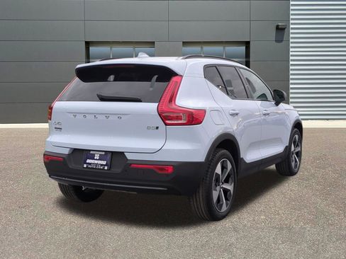New 2026 Volvo XC40 B5 Plus w/ Protection Package Premier image 7