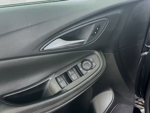 Used 2025 Buick Encore GX Preferred image 15