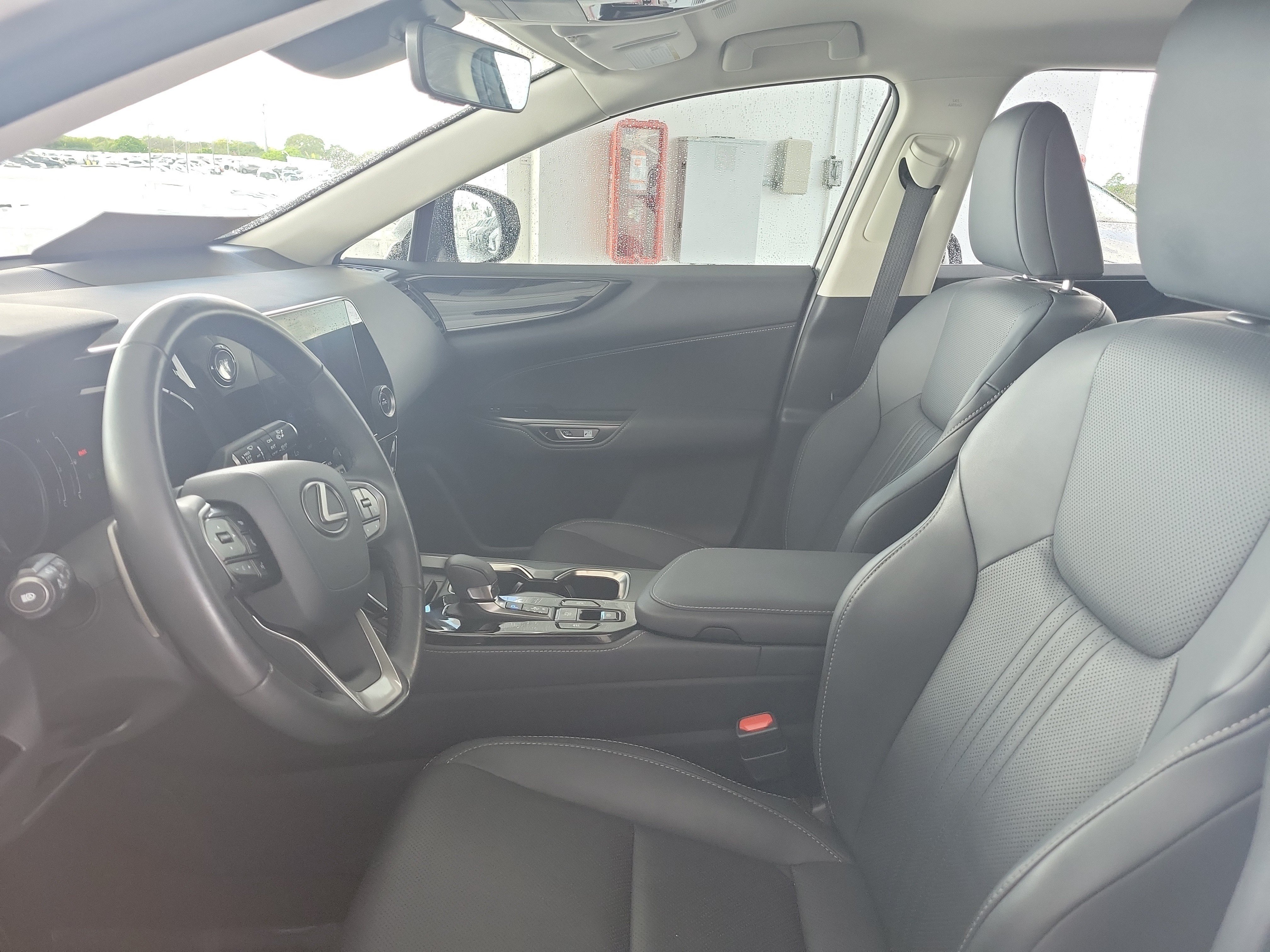 Certified 2024 Lexus NX 250 FWD w/ Towing Package (2000 Lbs) image 21
