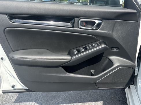 Used 2023 Honda Civic Touring image 14