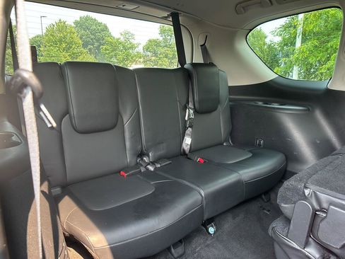Used 2021 Nissan Armada SV AWD/4WD image 17