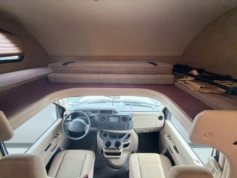 Used 2016 Ford E-450 and Econoline 450 Super Duty w/ Motorhome Prep Package image 30