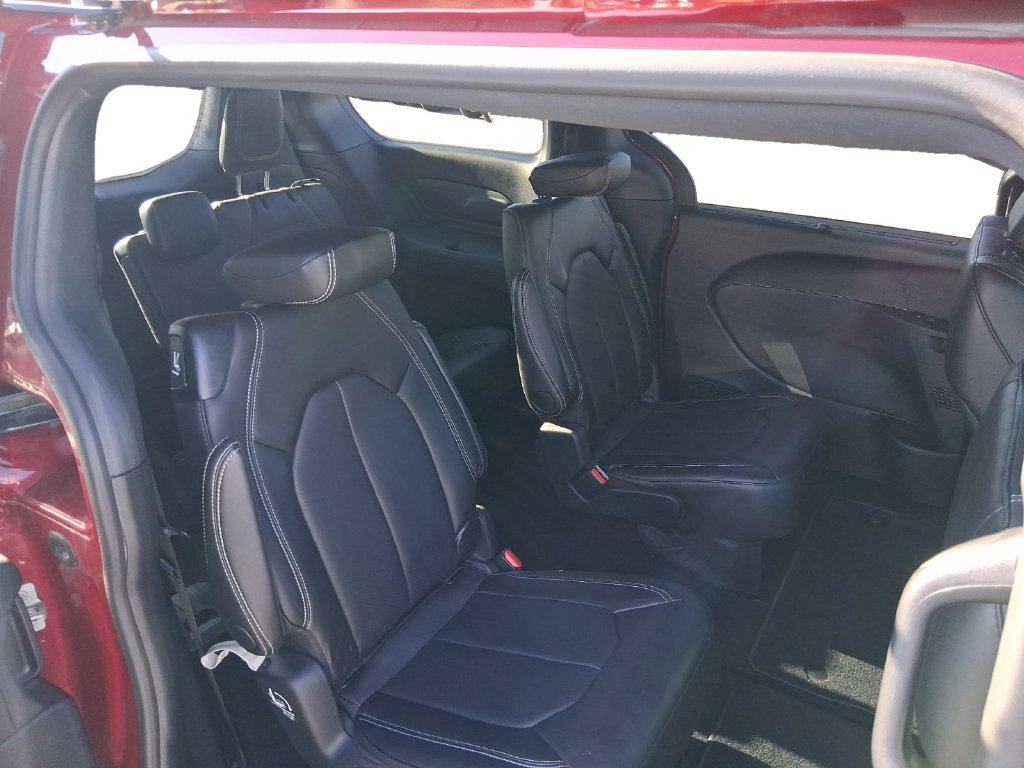 New 2026 Chrysler Pacifica Select w/ S Appearance Package AWD/4WD image 29