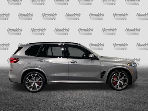 Certified 2026 BMW X5 xDrive40i w/ M Sport Package AWD/4WD image 9