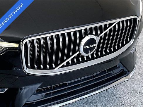 Used 2023 Volvo XC60 B6 Ultimate AWD/4WD image 36