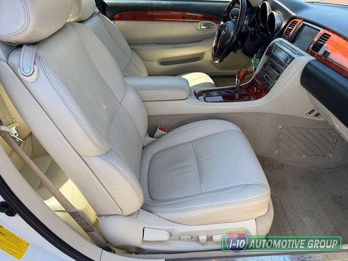 Used 2007 Lexus SC 430 Convertible RWD image 29
