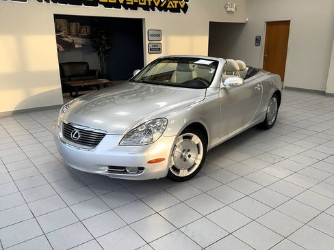 Used 2007 Lexus SC 430 Convertible RWD image 1