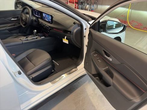 New 2026 Nissan Sentra SR FWD image 14