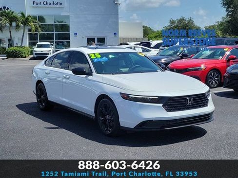 Certified 2025 Honda Accord SE image 1