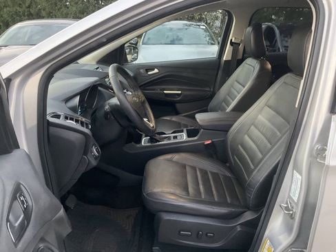 Used 2018 Ford Escape Titanium w/ Ford Safe & Smart Package image 11