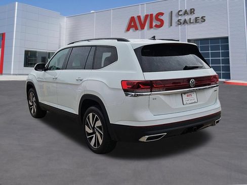 Used 2025 Volkswagen Atlas SE AWD/4WD image 9