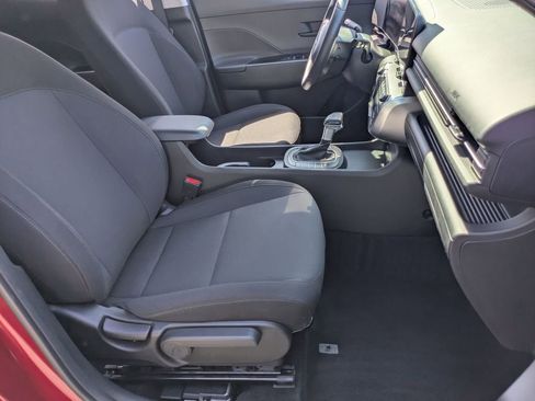 Used 2025 Hyundai Kona SEL FWD image 29