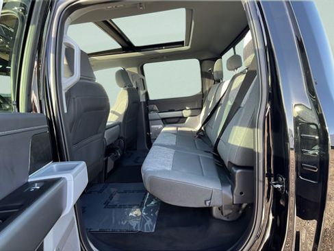 New 2026 Ford F350 XLT w/ XLT Premium Package AWD/4WD image 22