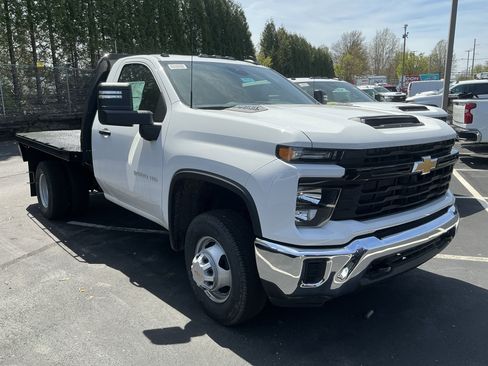 New 2025 Chevrolet Silverado 3500 W/T w/ WT Convenience Package AWD/4WD image 2