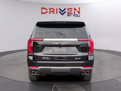 New 2026 GMC Yukon Denali w/ Sun & Power Step Package