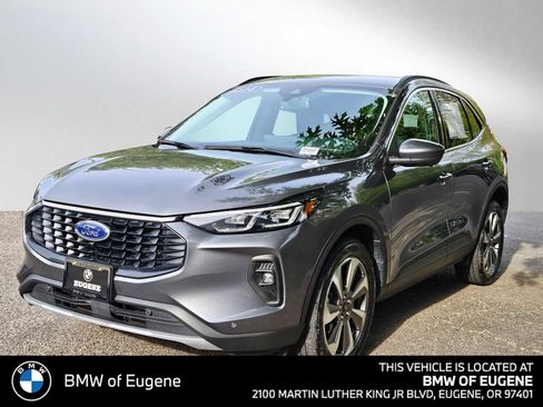 Used 2024 Ford Escape Platinum AWD/4WD image 7
