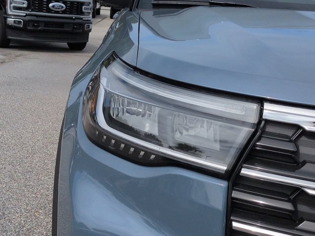 New 2027 Ford Explorer Active w/ Active Comfort Package RWD image 10
