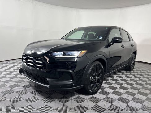 Used 2023 Honda HR-V Sport image 3