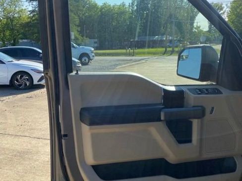 Used 2020 Ford F150 XLT w/ Equipment Group 301A Mid RWD image 14