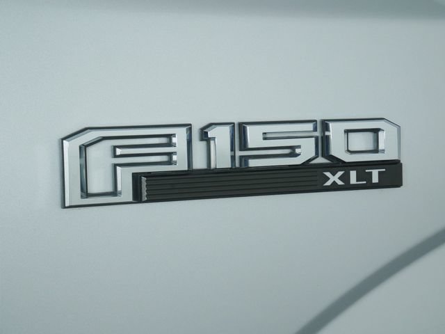 Used 2016 Ford F150 XLT w/ Equipment Group 301A Mid AWD/4WD image 11