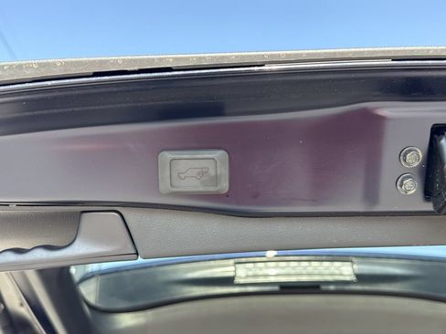 Used 2025 Toyota RAV4 XLE Premium FWD image 24
