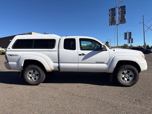 Used 2012 Toyota Tacoma 4x4 Access Cab V6 w/ TRD Off-Road Pkg image 4