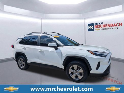 Used 2023 Toyota RAV4 XLE w/ Convenience Package FWD image 1