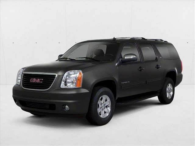 Used 2013 GMC Yukon XL SLT w/ SLT-2 Equipment Package AWD/4WD image 1