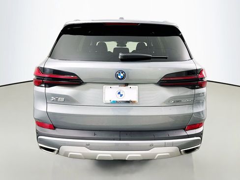 Used 2025 BMW X5 xDrive50e image 6