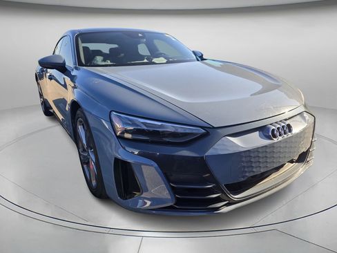 Used 2023 Audi e-tron GT Premium Plus image 3