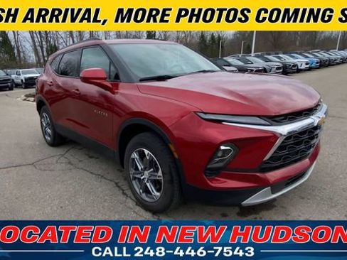Used 2024 Chevrolet Blazer LT w/ Convenience Package image 4