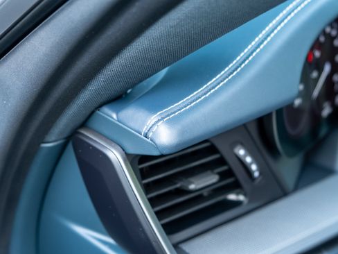Certified 2023 Porsche 911 Carrera RWD image 44
