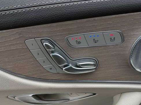 Used 2018 Mercedes-Benz E 400 Coupe image 15