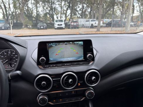 Used 2025 Nissan Sentra S image 17