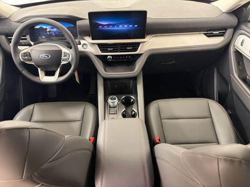 New 2026 Ford Explorer Active w/ Active Comfort Package AWD/4WD image 15