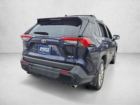 Used 2024 Toyota RAV4 XLE Premium image 5