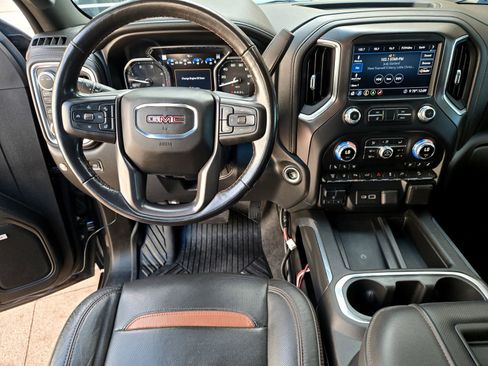 Used 2020 GMC Sierra 2500 AT4 w/ AT4 Premium Package image 11