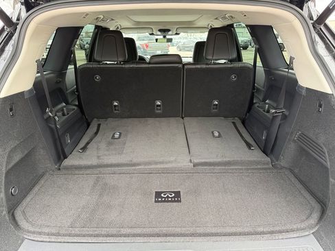 Certified 2026 INFINITI QX60 Luxe w/ Family Package image 19