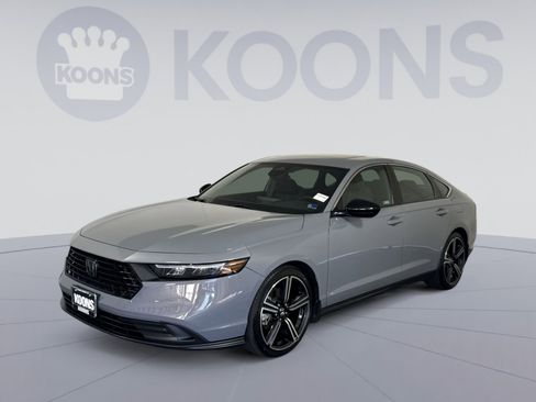 Used 2023 Honda Accord Sport image 1