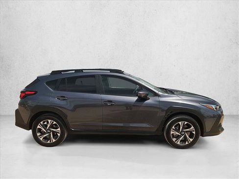 Used 2025 Subaru Crosstrek 2.5i Premium AWD/4WD image 4
